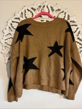 Made in Italy. Black Star Pattern Crewneck Sweater in Camel